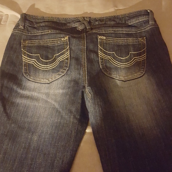Jeans - Picture 2 of 3